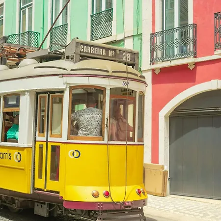Lisbon Dreams Estrela Suites-3
