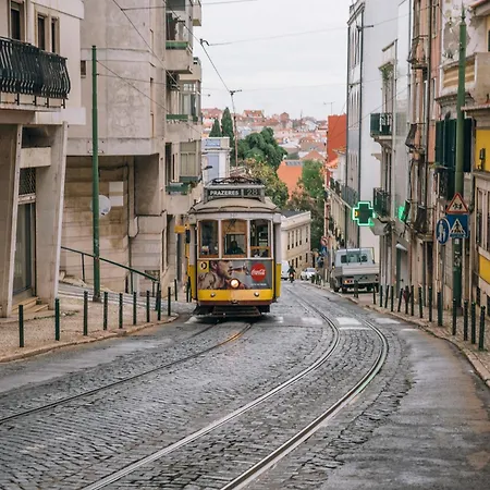 Lisbon Dreams Estrela Suites-2