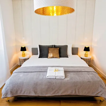 Industrial Lisbon Apartment (Adults Only)-3