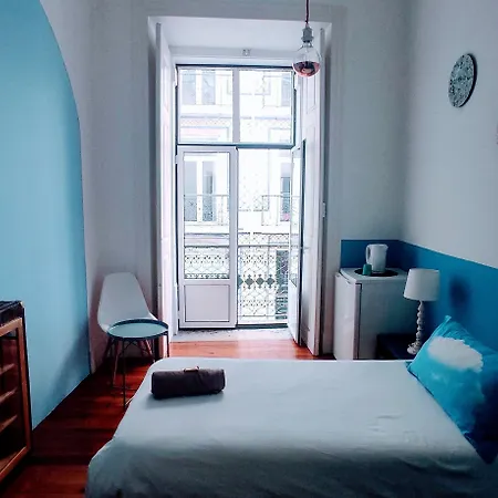No Limit Alfama Guesthouse-3