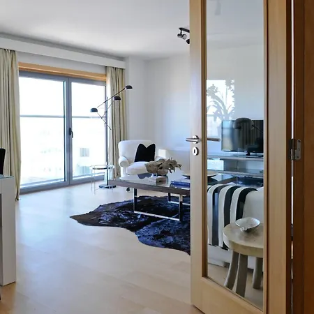 Panoramic Living-2
