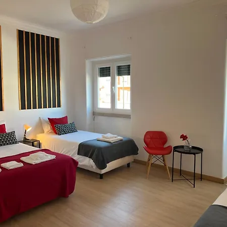 Alvalade II Airport Guest House-2