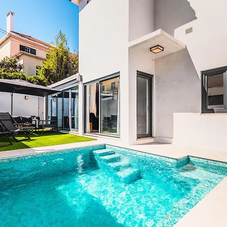 Heated Pool & Sauna Bliss - Luxury 4Br Villa-2