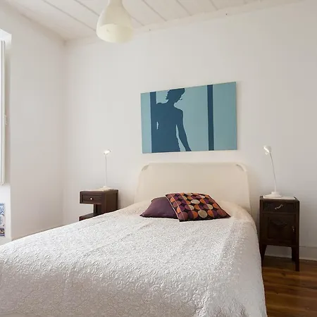 Joivy Classic 3Br Home With Workspace In Chiado, 2Mins From Baixa-Chiado Subway-2