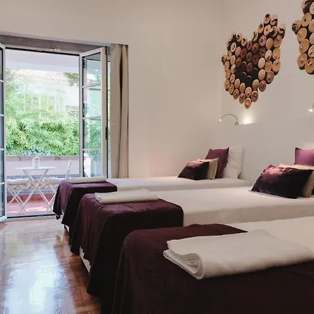 4U Lisbon Airport Suites-3